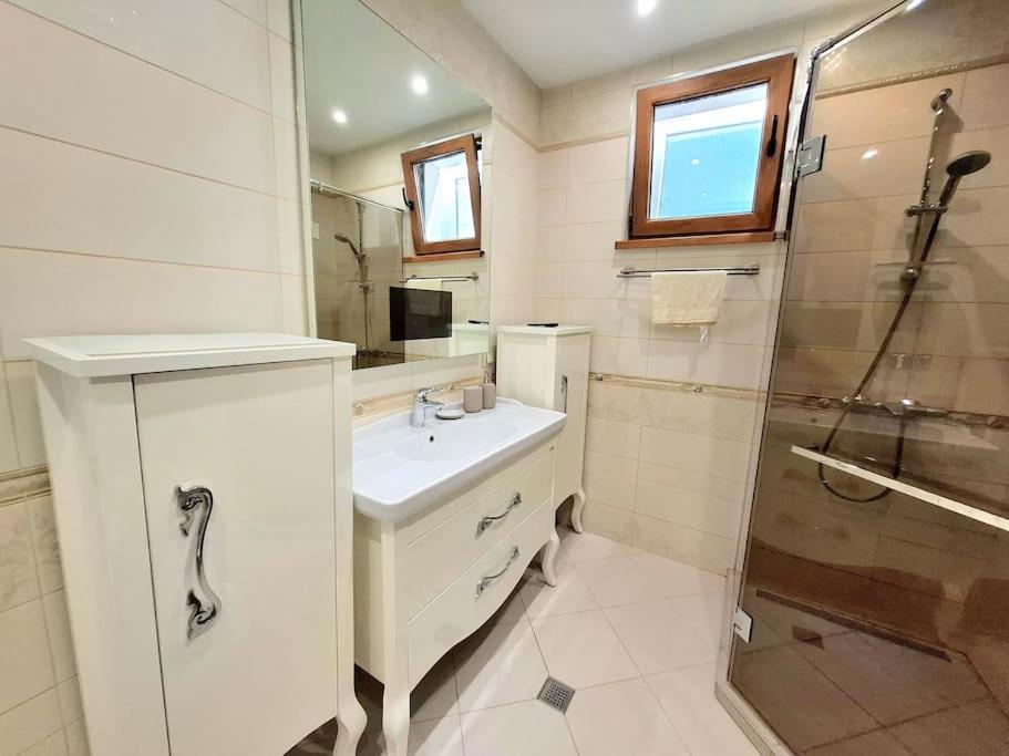 Spacious Prestige Penthouse Varna Esterno foto