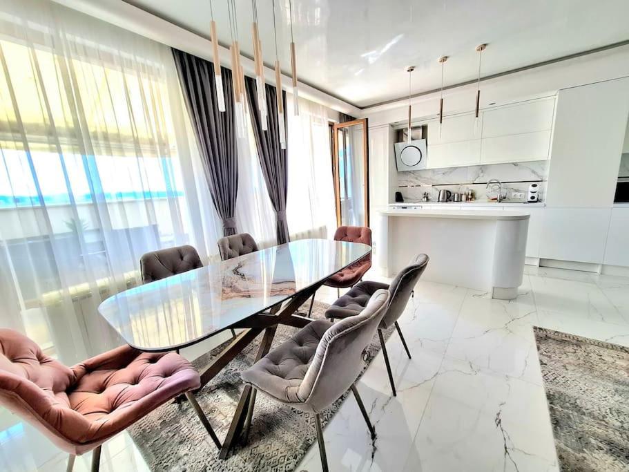 Spacious Prestige Penthouse Varna Esterno foto