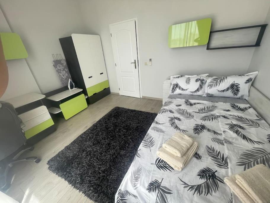 Spacious Prestige Penthouse Varna Esterno foto
