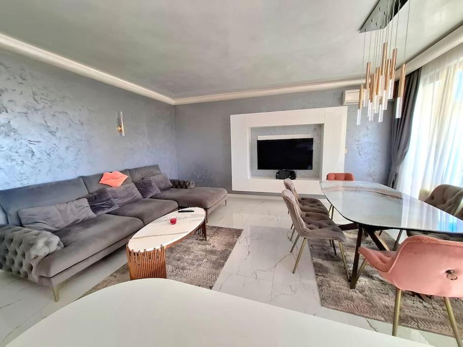 Spacious Prestige Penthouse Varna Esterno foto