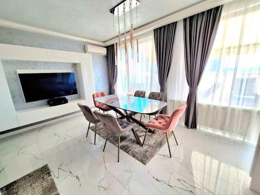 Spacious Prestige Penthouse Varna Esterno foto