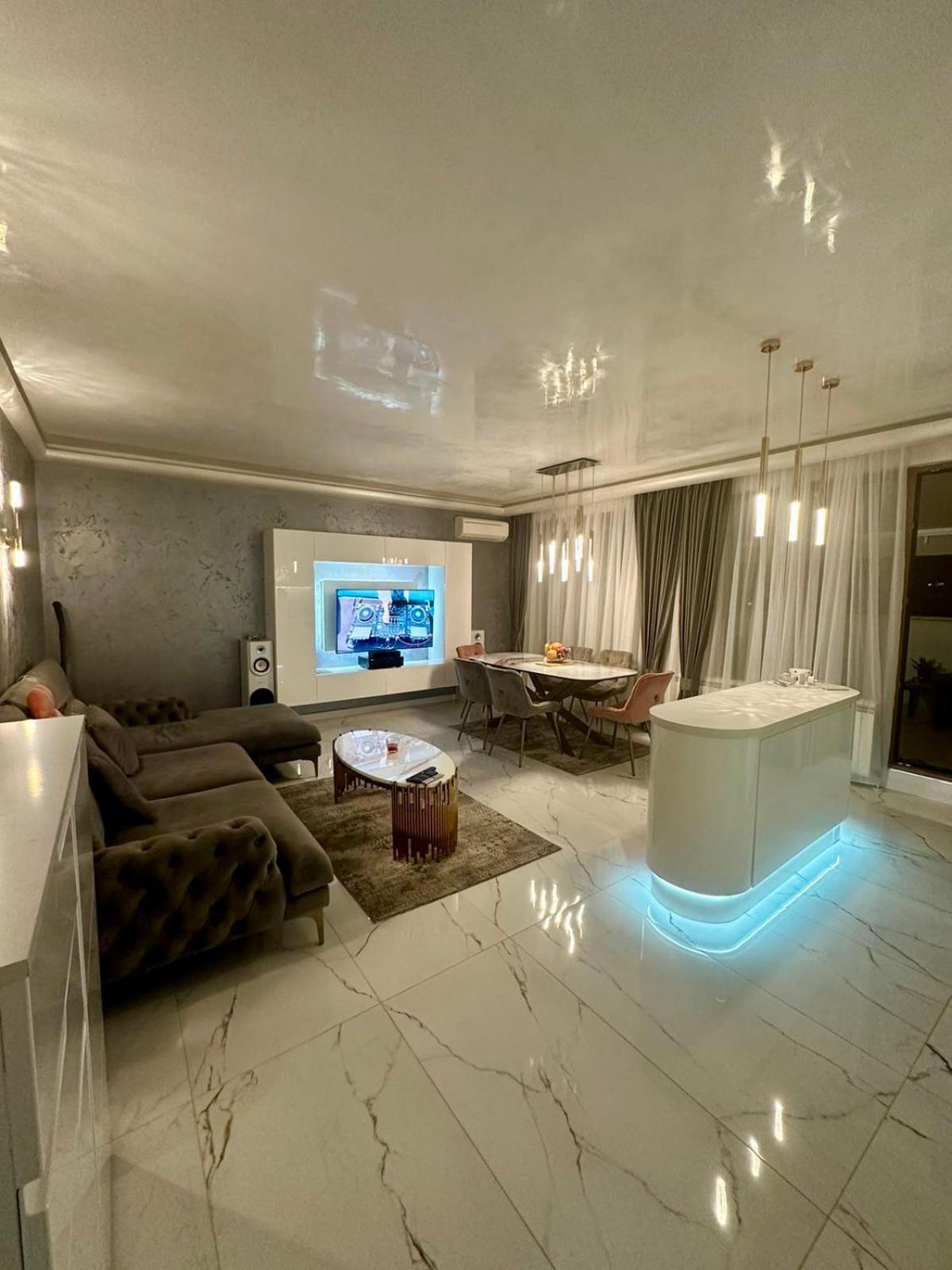 Spacious Prestige Penthouse Varna Esterno foto