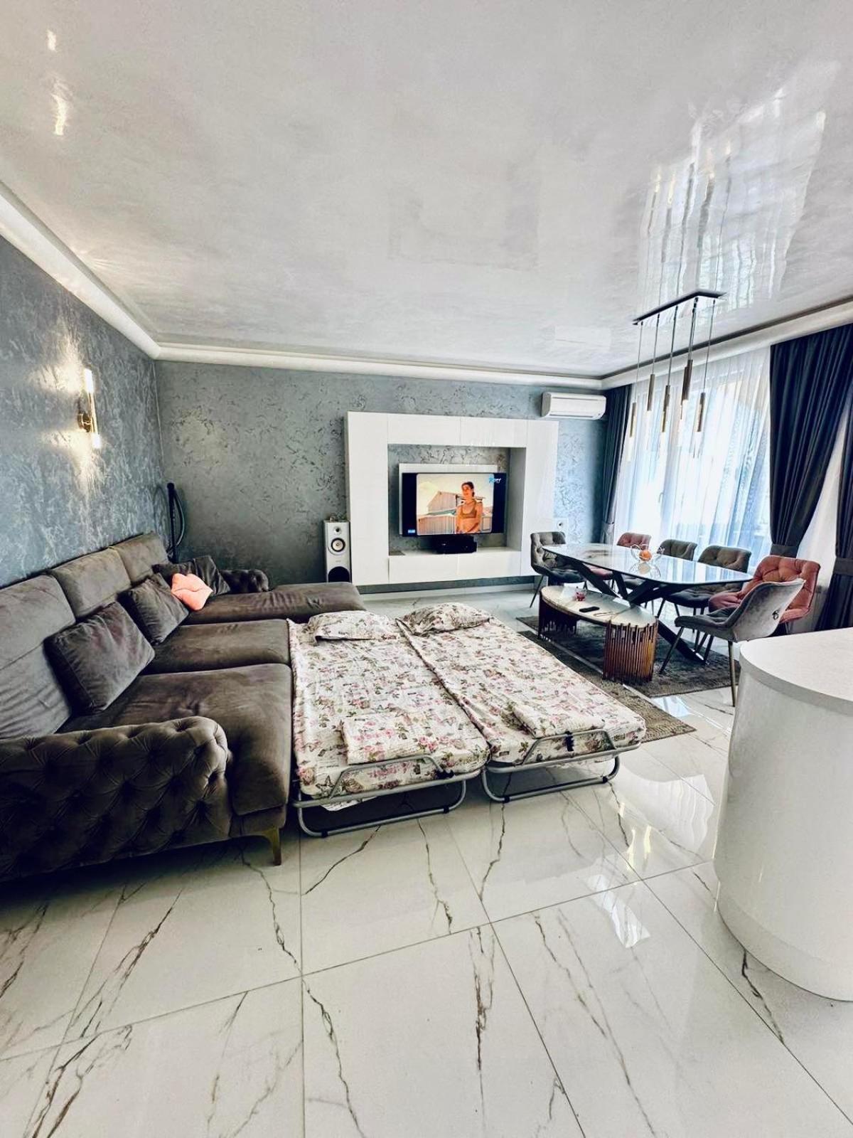 Spacious Prestige Penthouse Varna Esterno foto